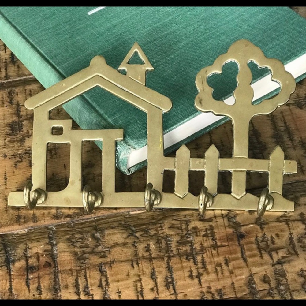 Brass house key holder with hooks